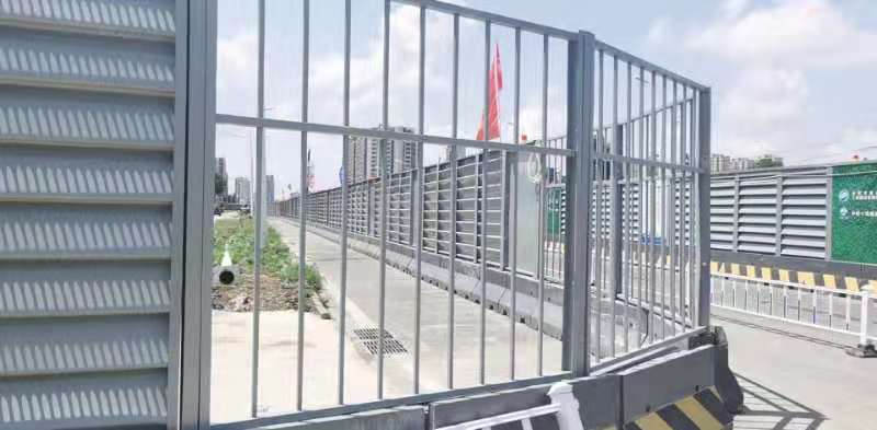 曲阜装配式百叶钢构围挡（合肥市政围挡）